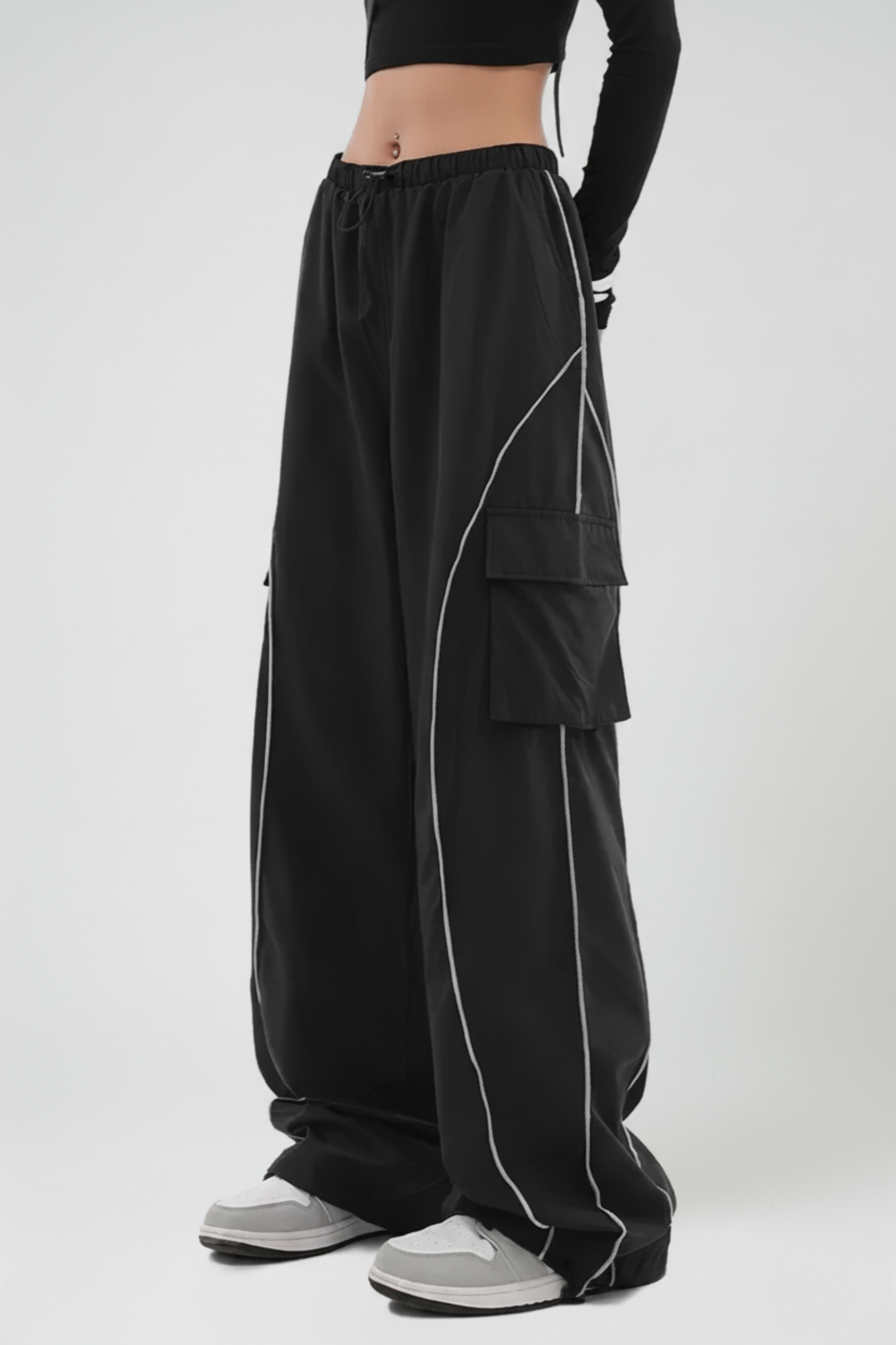 Y2K Black Cargo Pants – Life Of Streetwear