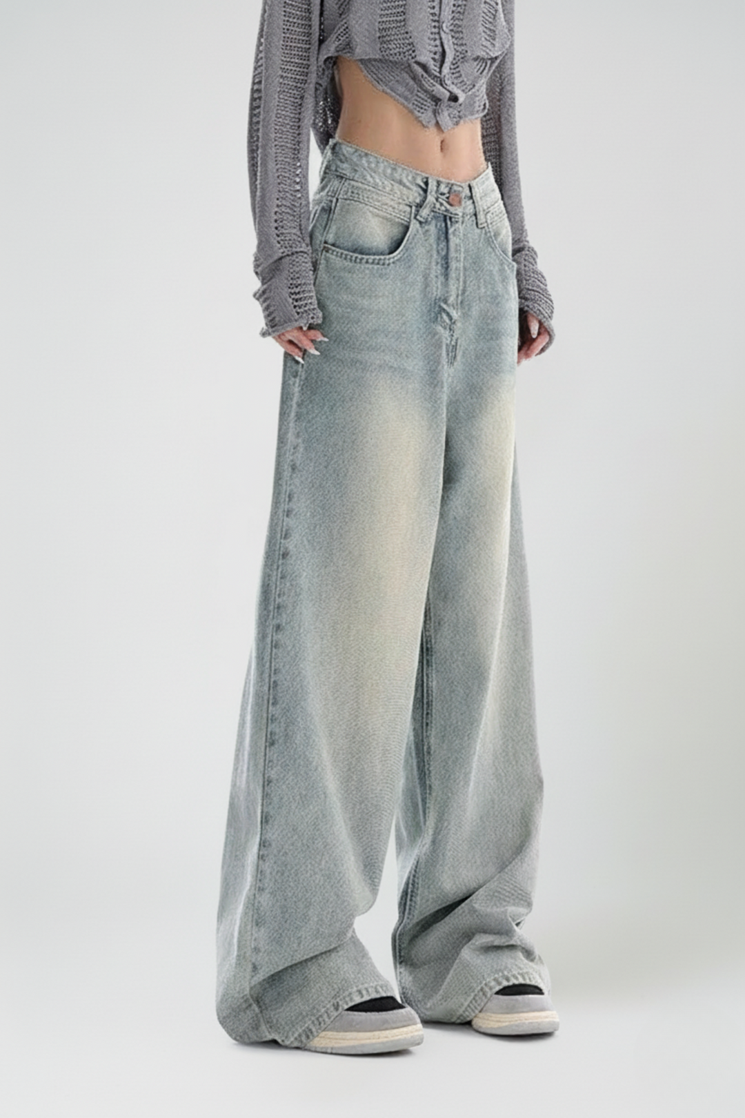 LifeOfStreetwear | Women’s Loose Fit Boyfriend Jeans – Light Wash Denim