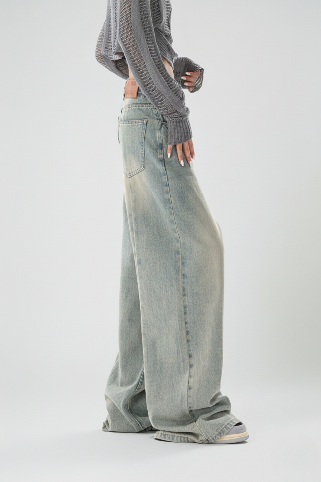 LifeOfStreetwear | Women’s Loose Fit Boyfriend Jeans – Light Wash Denim