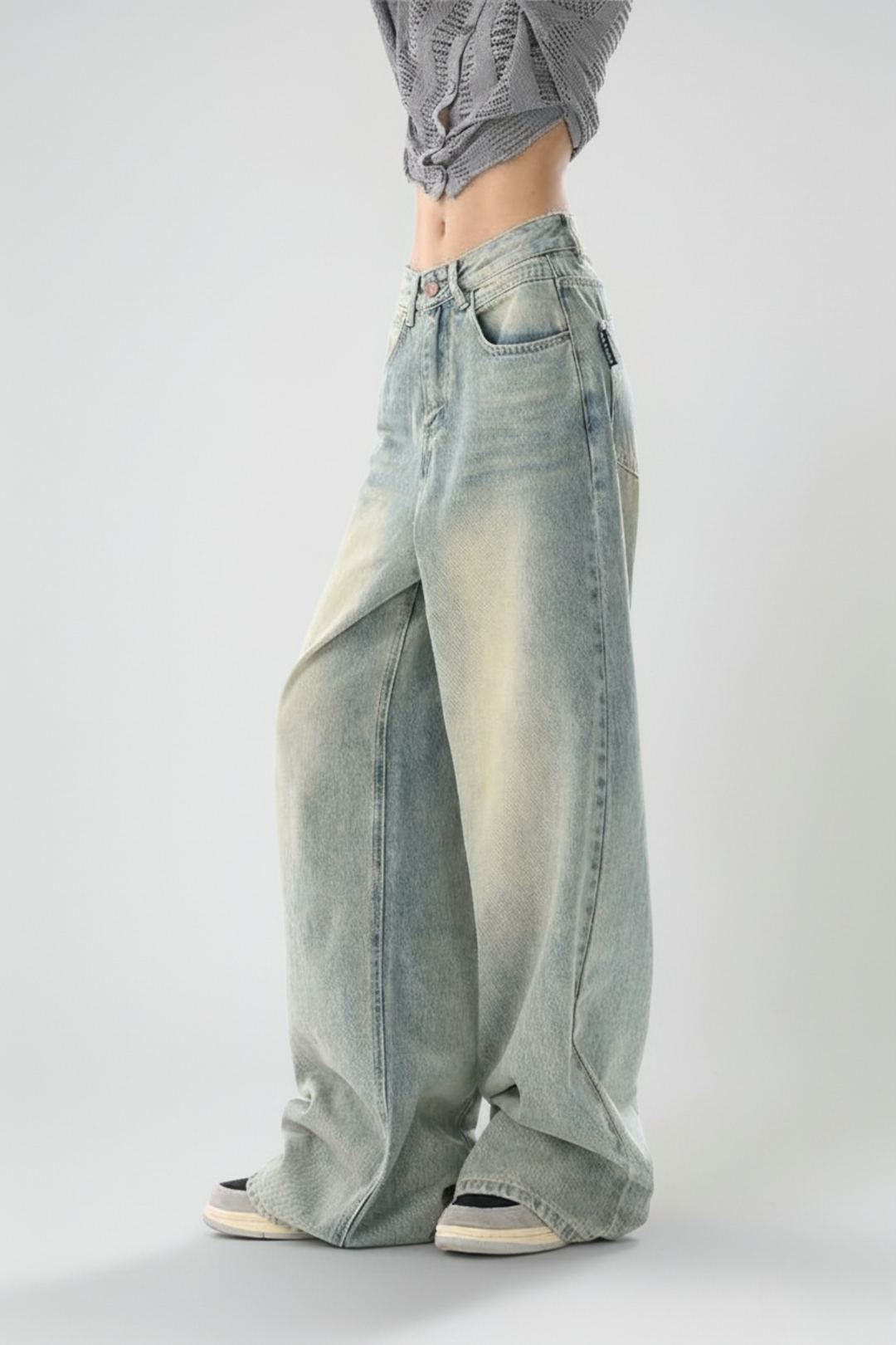 LifeOfStreetwear | Women’s Loose Fit Boyfriend Jeans – Light Wash Denim