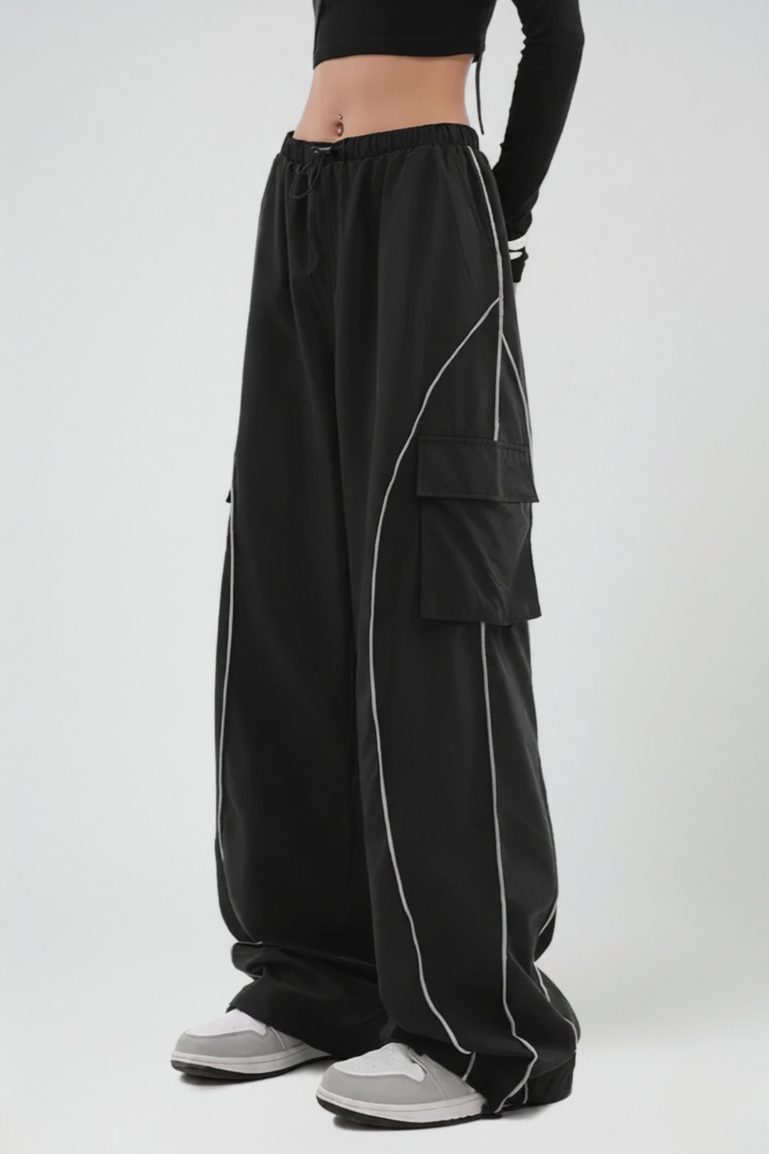 Y2K Black Cargo Pants – Life Of Streetwear Y2K Black Cargo Pants – Life Of Streetwear