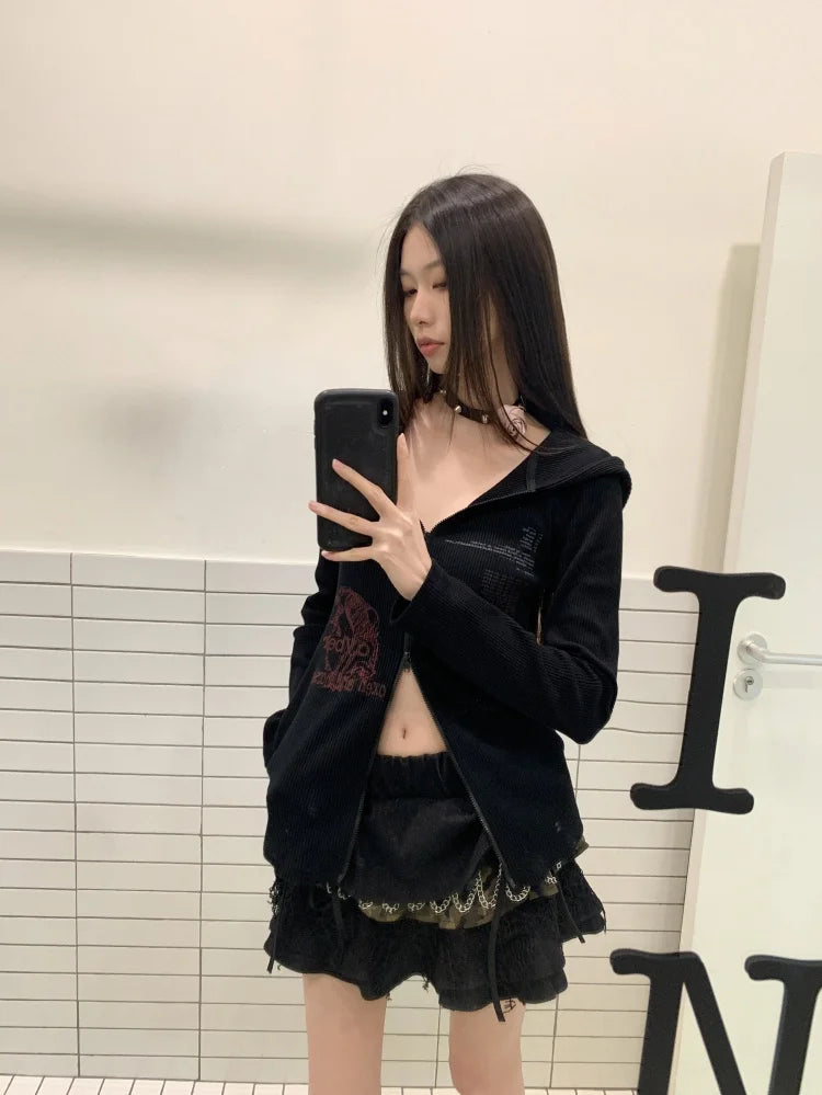 Graphic Zip-Up Hoodie – Women's Cropped Fitted Fit