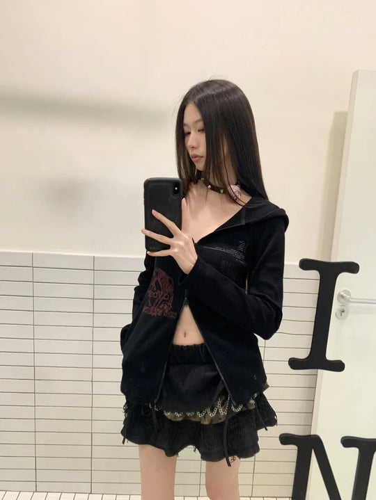 Graphic Zip-Up Hoodie – Women's Cropped Fitted Fit