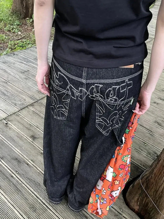 Embroidered Baggy Jeans – Unisex Back-Pocket Relaxed Denim