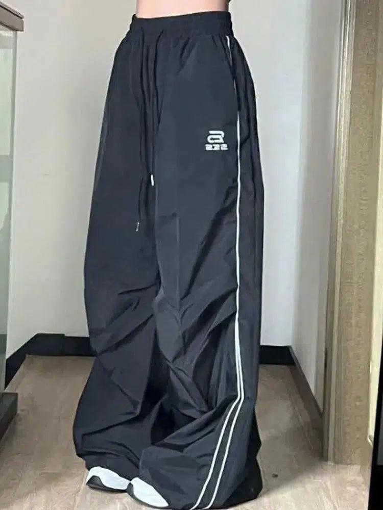 Shell Joggers – Women's Baggy Wind-Resistant Sweatpants