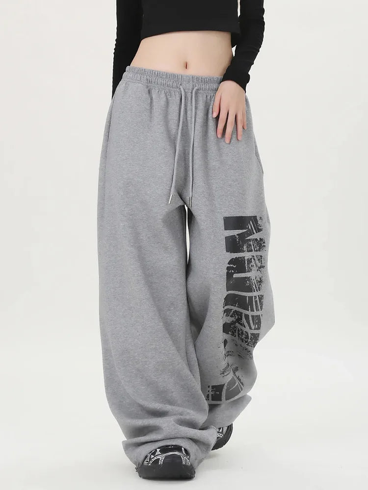 Block Graphic Joggers – Women's Wide-Leg Sweatpants
