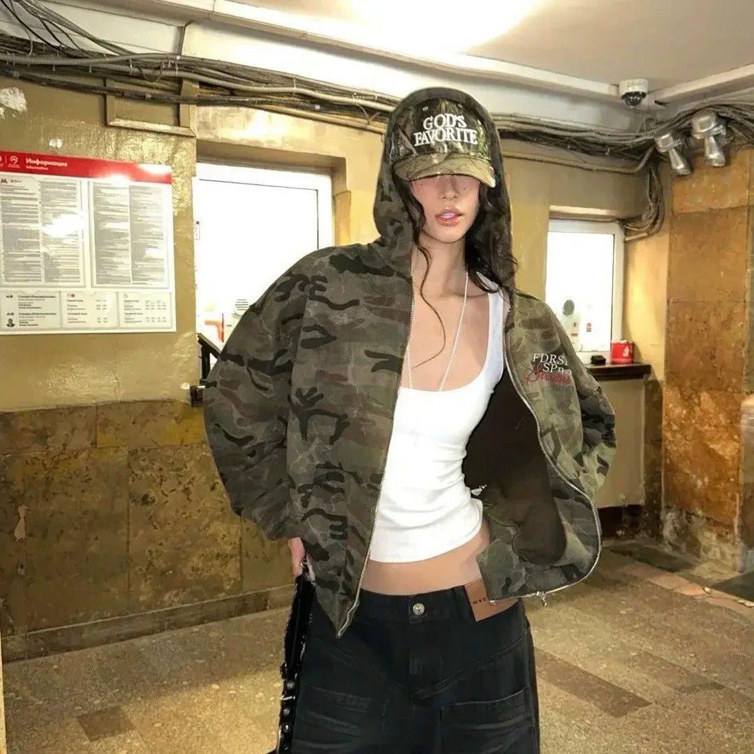 Retro Camouflage Zip-Up Hoodie – Unisex Loose Fit Pullover
