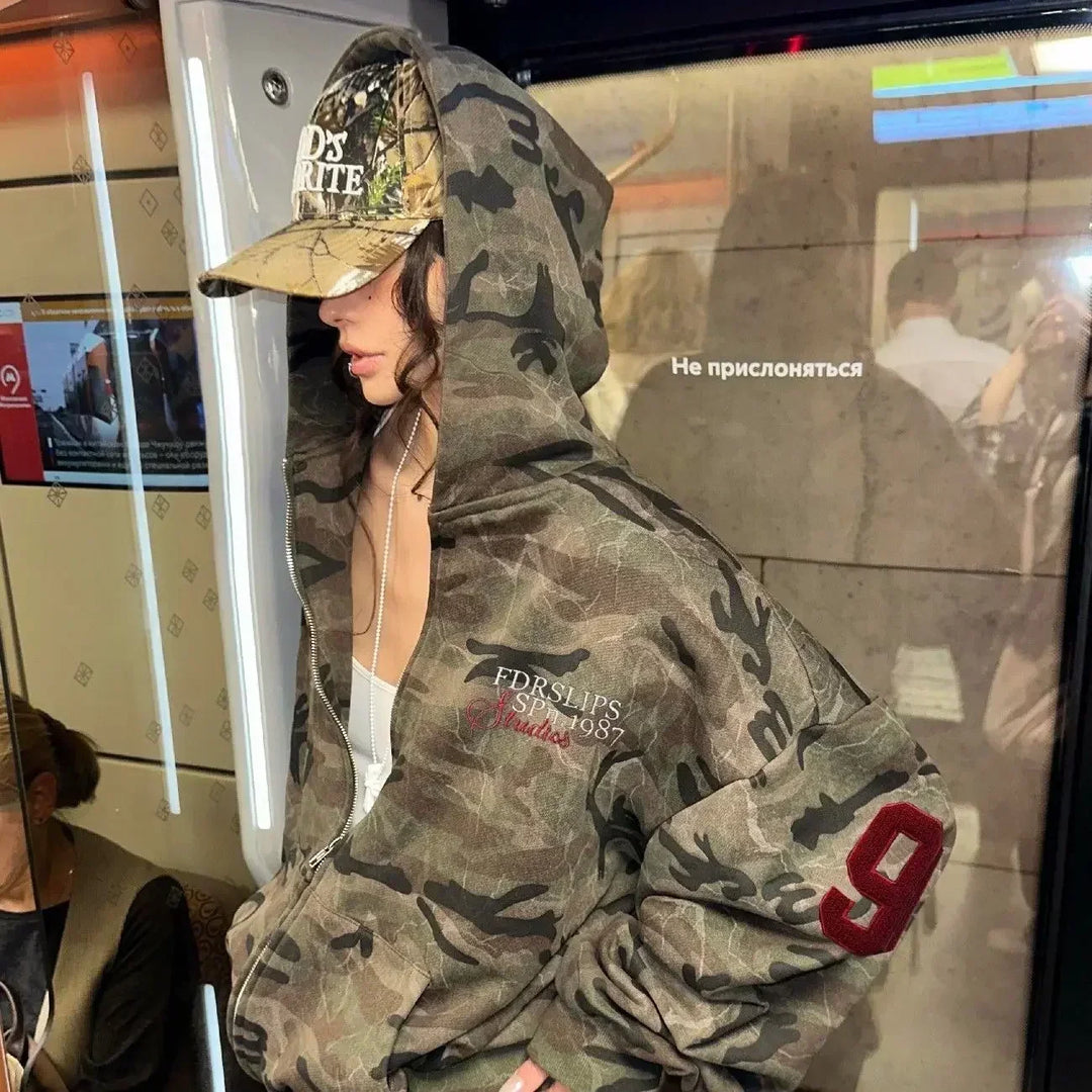Retro Camouflage Zip-Up Hoodie – Unisex Loose Fit Pullover