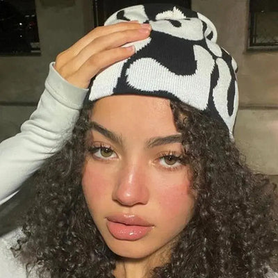 BEANIE BLACK AND WHITE PATTERNED MEA CULPA BEANIS