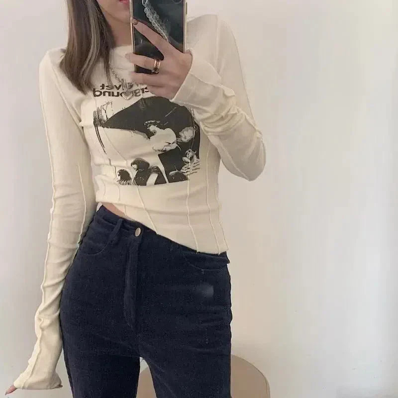 GRAY GRAPHIC PRINT CROPPED TOP WITH BOLD DESIGN