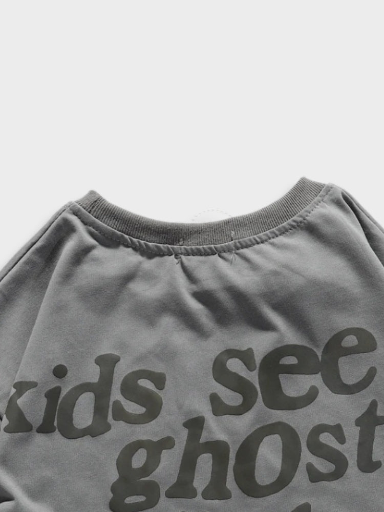 GRAY UNISEX TEE SHIRT WITH HEART GRAPHIC AND TEXT DESIGN