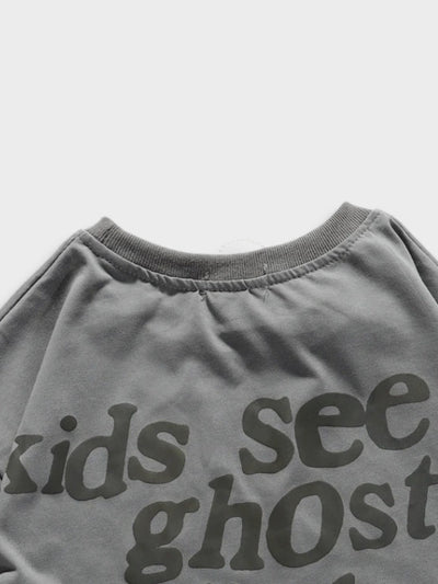 GRAY UNISEX TEE SHIRT WITH HEART GRAPHIC AND TEXT DESIGN
