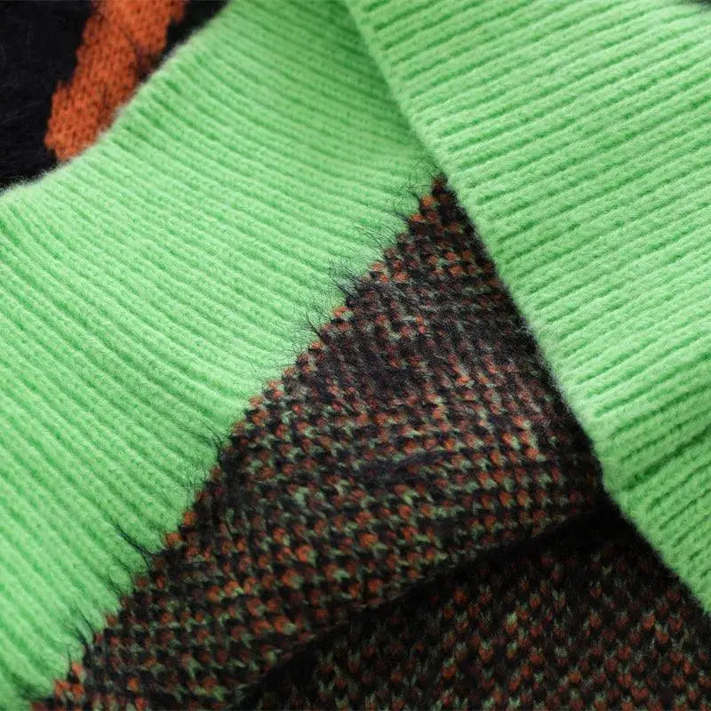 KNITTED SWEATER IN GREEN AND ORANGE - GREEN ORANGE KNITTED DESIGN