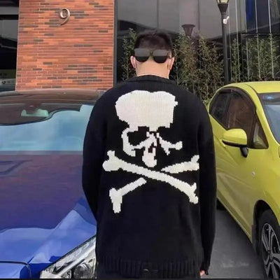 KNITTED SWEATER WITH SKULL AND CROSSBONES PATTERN KNITTED