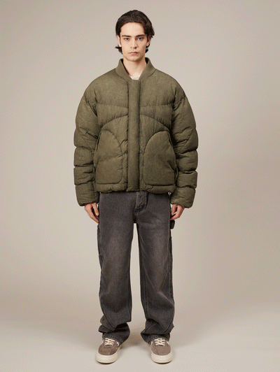 OLIVE GREEN PUFFER JACKET WITH OVERSIZED DROPPED SHOULDER DESIGN