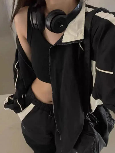 VINTAGE Y2K TRACK JACKET IN BLACK AND WHITE FOR TIMELESS STYLE