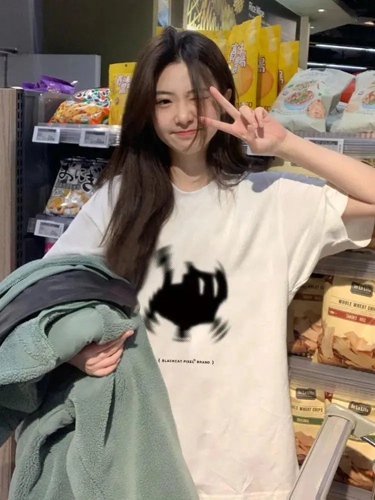 WHITE CROWN DESIGN CAT STREETWEAR T-SHIRT