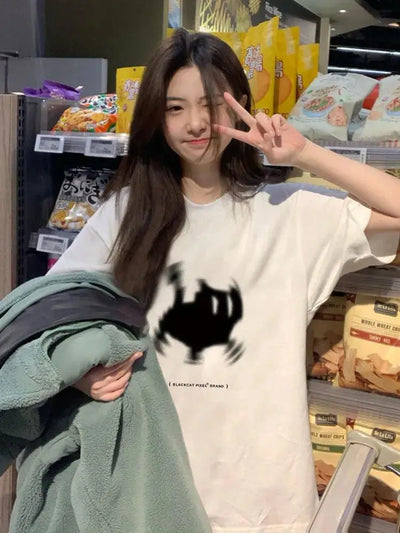 WHITE CROWN DESIGN CAT STREETWEAR T-SHIRT