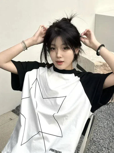 WHITE OVERSIZED STAR T-SHIRT WITH BLACK SLEEVES IN KOREAN STYLE