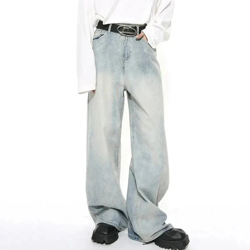 WIDE-LEG LIGHT WASH JEANS WITH BLACK BELT UNISEX LOOSE FIT