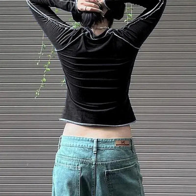 Y2K LONG SLEEVE CROP TOP IN BLACK